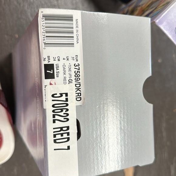 Skechers Tone Up Sandals - Picture 5 of 8